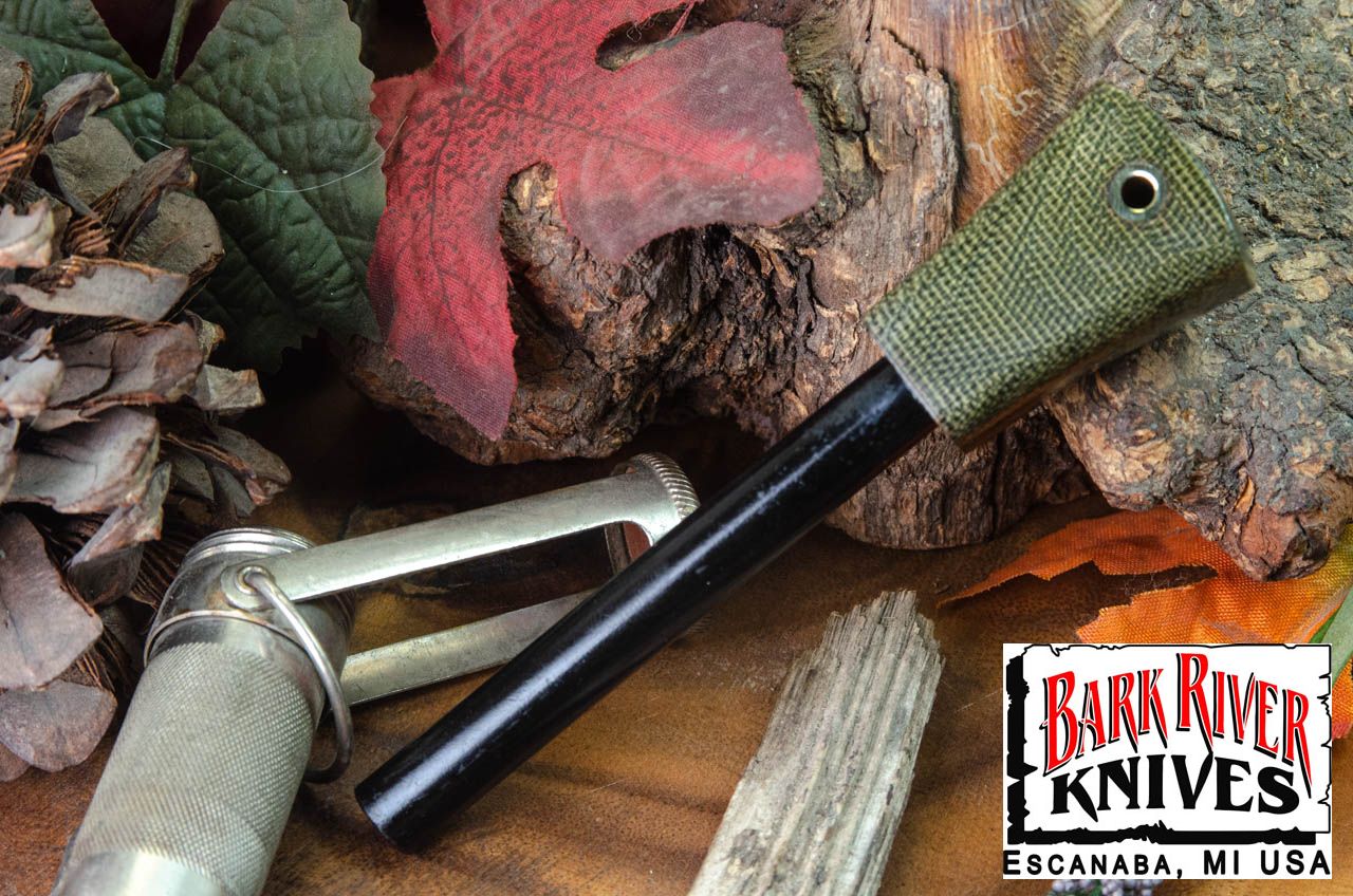 バークリバー ファイヤースチール グリーン キャンバス マイカルタ - ブラス ランヤード