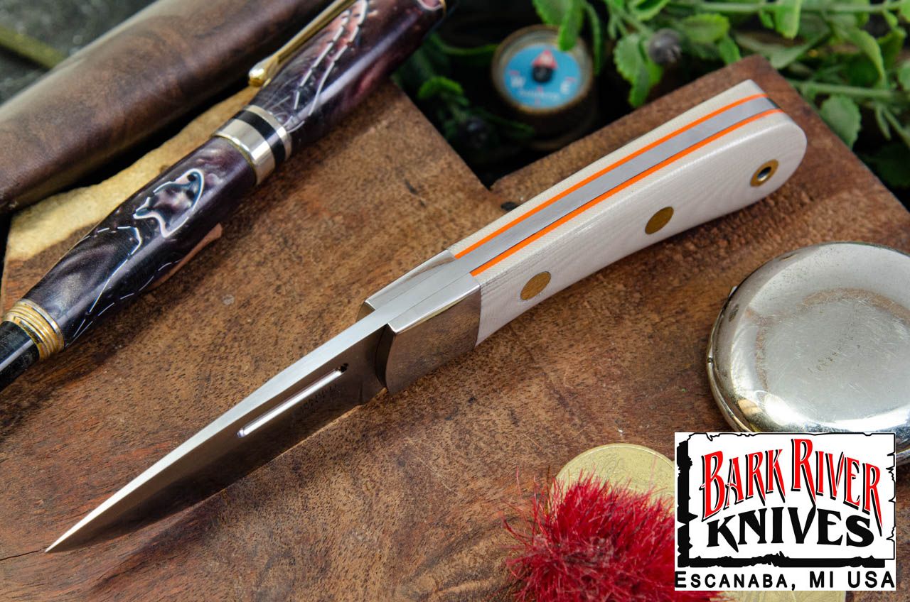 バークリバー エッセンシャル MagnaCut デザート タン G-10 - オレンジライナー - ブラスピン